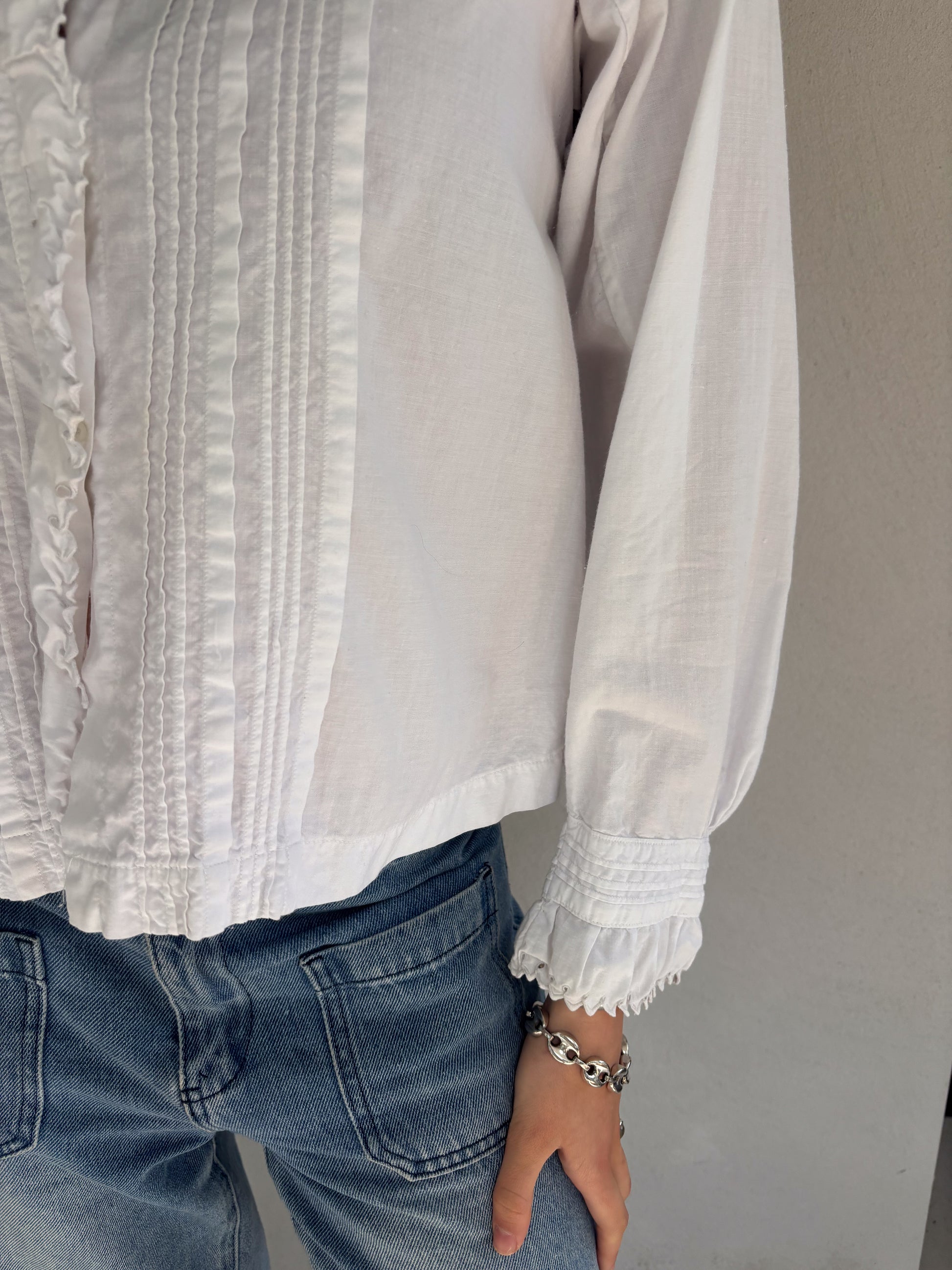 The Delon white blouse